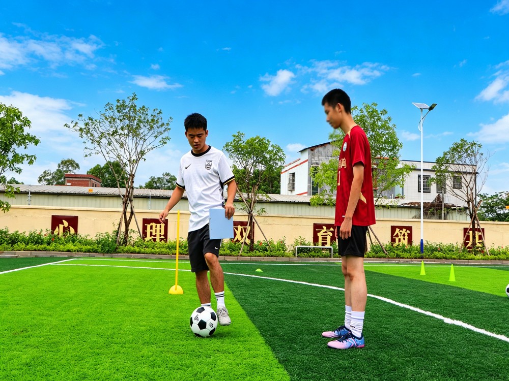 娄底叛逆孩子培训学校怎么联系?长期成长规划择校指南